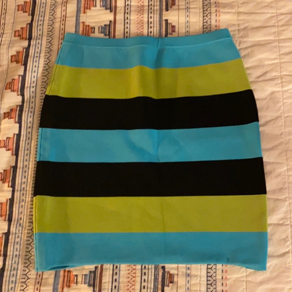 Bebe skirt